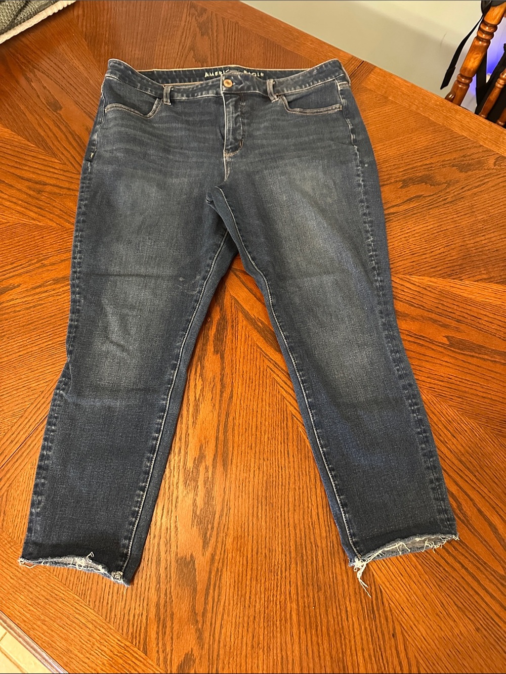 American Eagle Outfitters Dark Blue Cropped Skinny Jeans with Raw Hem